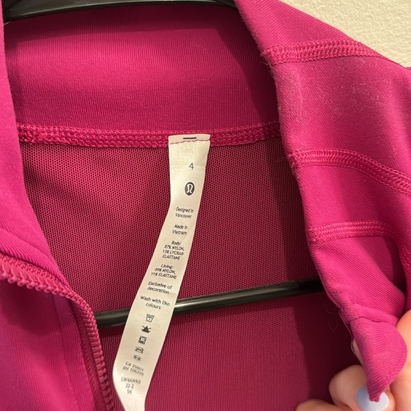 Lululemon define jacket size 4 - Picture 5 of 6